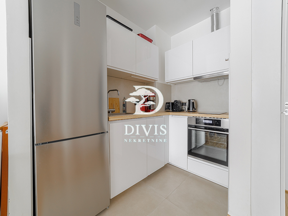 Slika 8 - Venizelosova, Dvoiposoban stan na prodaju, 78m2, 370.000€